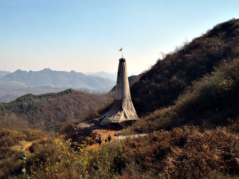 再出發(fā)，亮巖