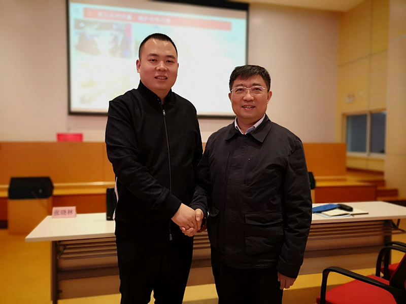 豫商赴滬，共研發(fā)展│許明月董事長參加民建河南省企業(yè)家會(huì)員班培訓(xùn)